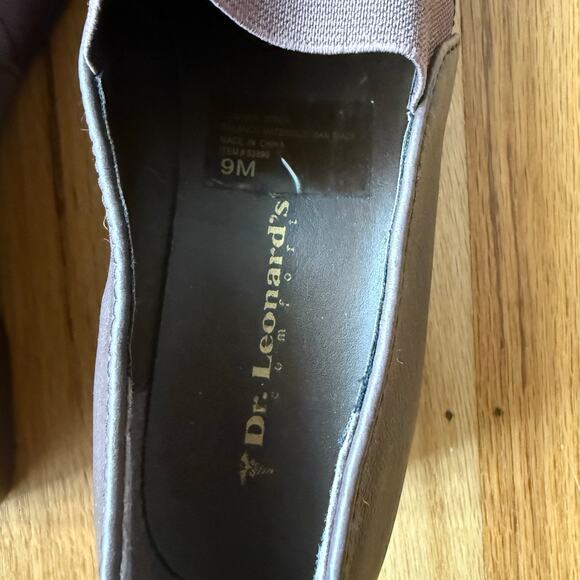 Dr. Leonard's Brown Leather Flat Comfort Shoes Size 9M Mature Slip On - Picture 2 of 12